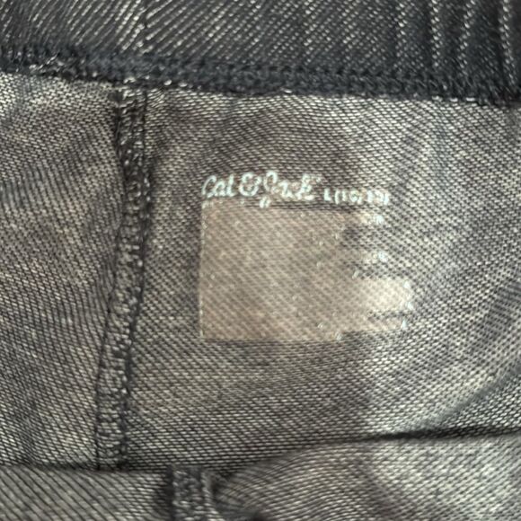 Girl 2 shorts bundle - Picture 4 of 8